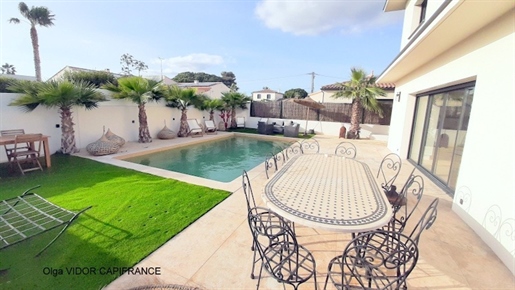 Dpt Hérault (34), for sale near Le Grau-D'agde P6 house of 195 m² - Land of 550 m² with swimming poo