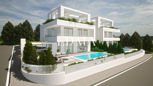 Villa, 330 m², à vendre