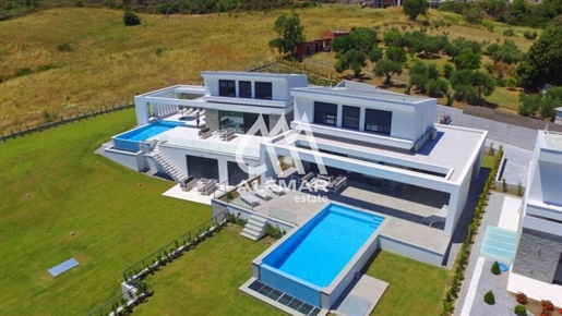 Villa, 250 m², te koop
