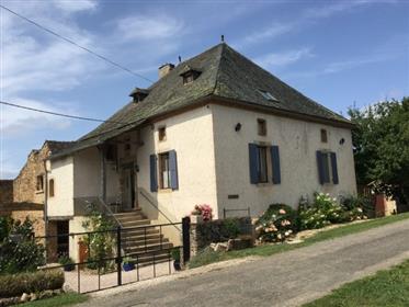 Odrestaurowany dom w stylu Maison de Maitre