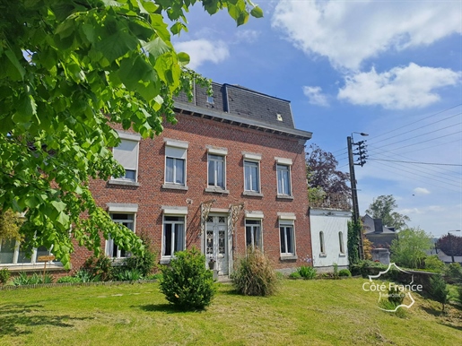 Aisne Nord Excluded Authentic 18th century mansion full of charm located in a large village