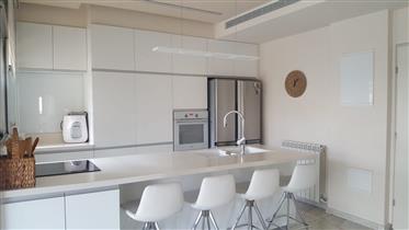 Stunning new apartment, 121Sqm, spacious and bright!!!