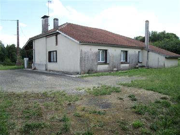 Country house 160 M2 hab + Dep on land with beautiful view of 7797 M2