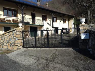 Schönes französisches Bauernhaus in der Nähe von Genf
