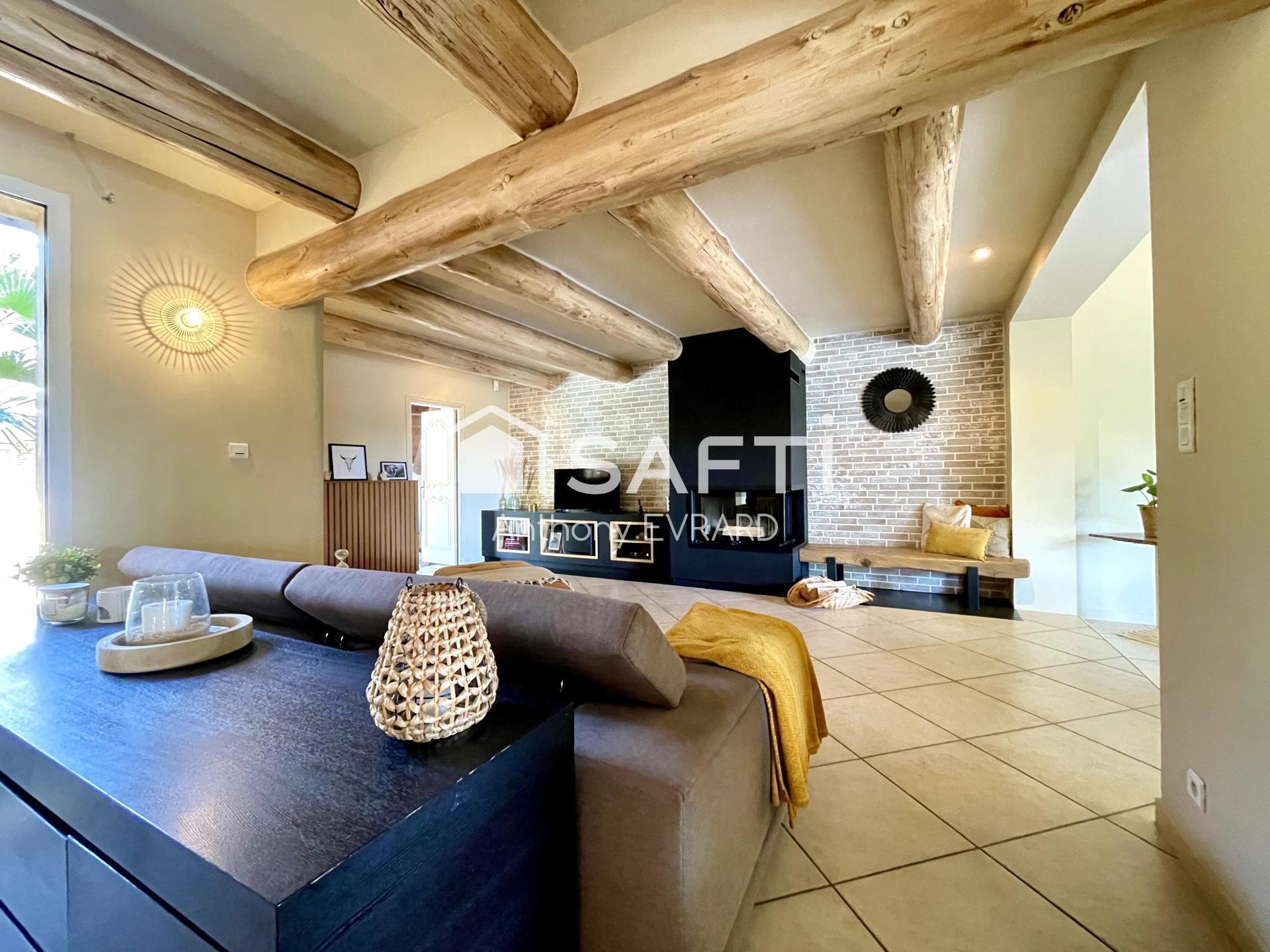 Purchase: Luxury property (84700)