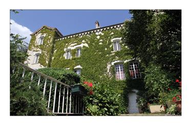 Luxusní vila v centru Vals les Bains 07600
