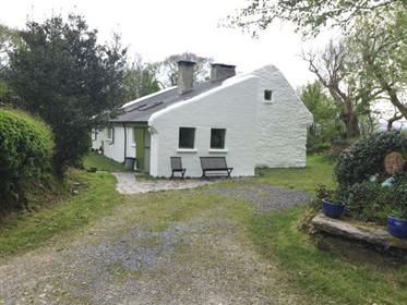  Small Holding Country House with 200 metres sea access.