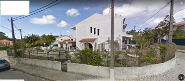 Portugalská dvojsamostatná vila v Quintinha, Sesimbra