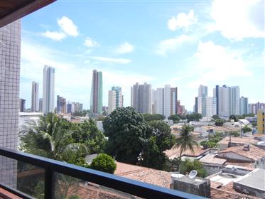 Квартира в Бразилии, Джоан Пессоа