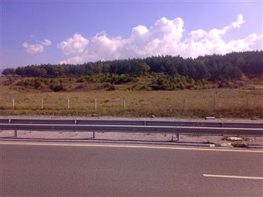 Terra na auto-estrada Struma