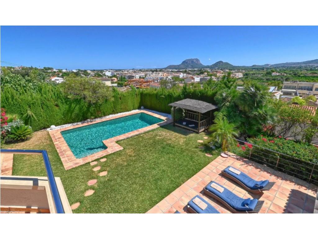 Luxury Villa for sale