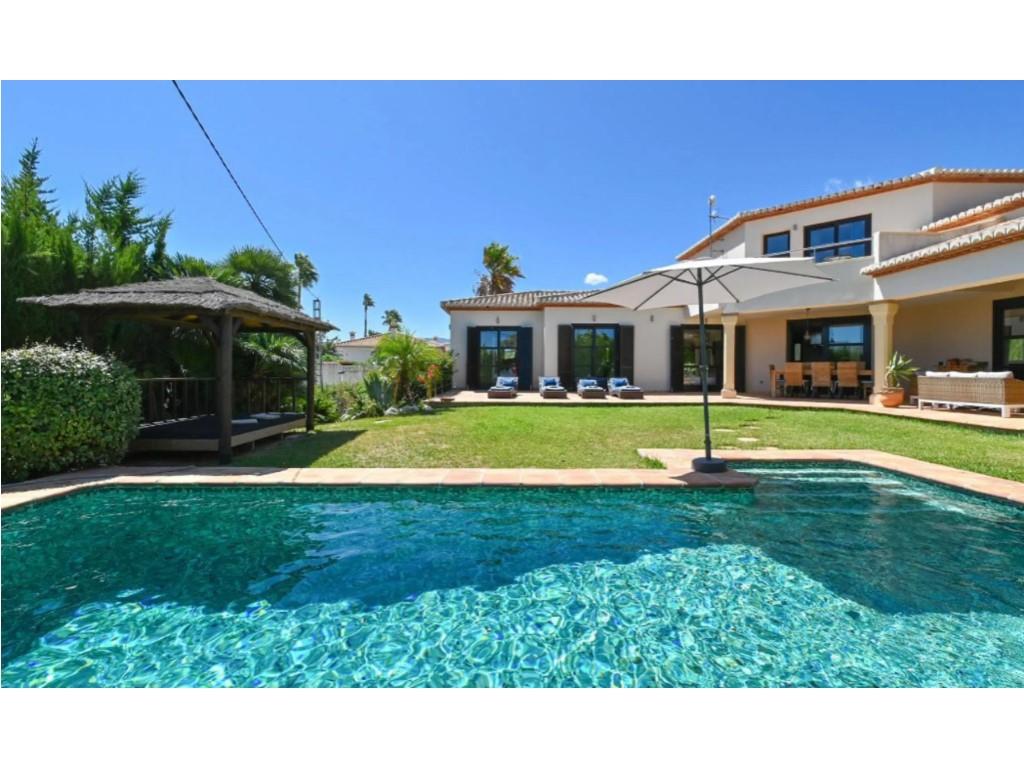 Luxury Villa for sale