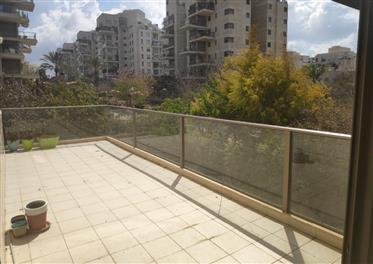 Amazing 4Br, 3Bt apartment, 135Sqm+25Sqm sun terrace
