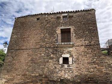 Okazja: Sprzedaż Casa Kamień z ogrodem w Pueblo Del Pireneje 