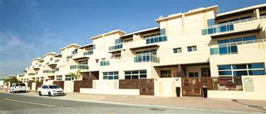 Stunning 4bedrooms townhouse in Jvc