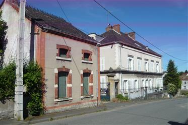 Bourgeois kuća s skrbnikovom kućom i gospodarskom kućom
