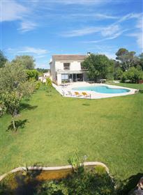 Valbonne - Ideal Family or Guesthouse
