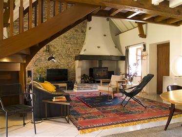 Magnificent Cottage Bearnais med 1739 m2 hager og hager