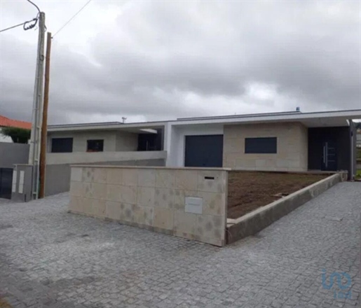 House with 3 Rooms in Viana do Castelo with 170,00 m²