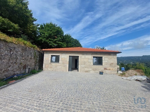 Maison traditionnelle T3 à Viana do Castelo de 130,00 m²