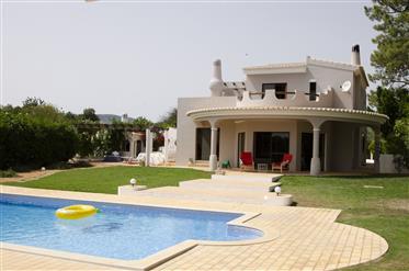 Charmerende villa med hjem af loeds pret de Faro