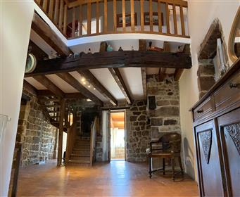 Spacious, historical property in the South of France (englisch/ german) 