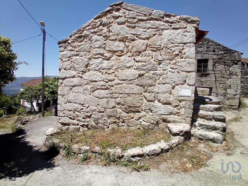 Home / Villa met 1 Kamers in São Paio met 52,00 m²