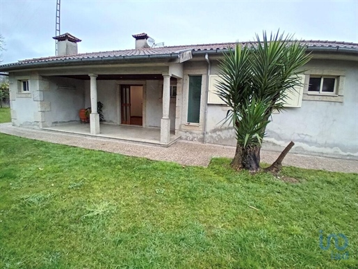 Home / Villa with 4 Rooms in Braga with 411,00 m²