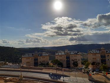 Zrekonstruovaný byt, úžasný výhled na Jeruzalém