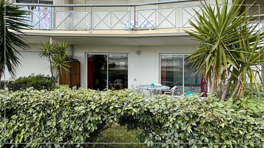 Dpt Hérault (34), à vendre Frontignan Plage appartement T3 de 51 m² - Plain pied- Front de mer