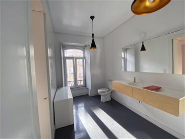 3-Zimmer-Wohnung mit ausgezeichneten Oberflächen