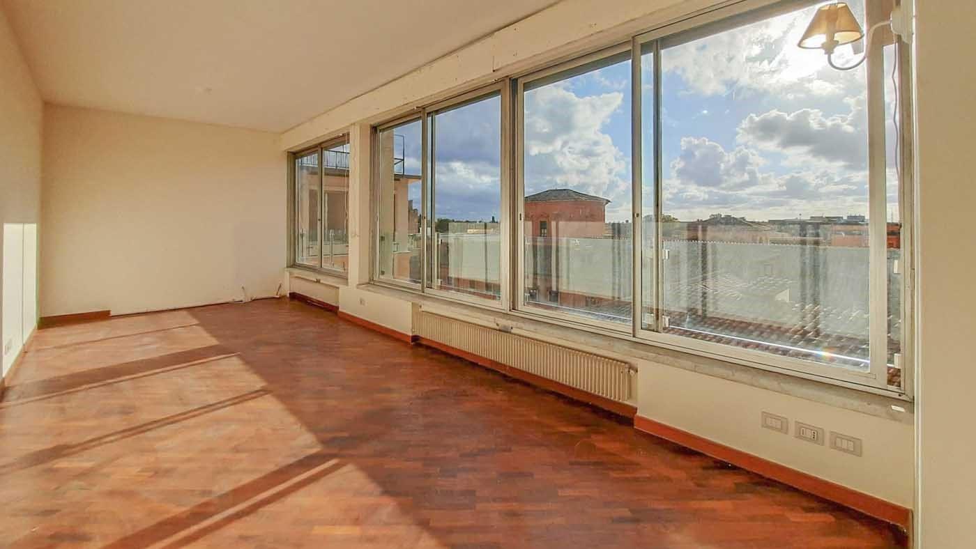 Panoramic Penthouse In Monti