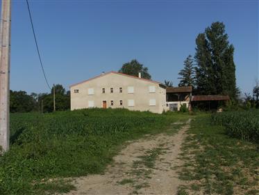 Large country home approx. 1 hour from Toulouse with 12ha of land