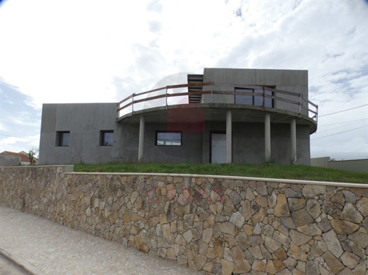Villa met zwembad in Serra do Bouro
