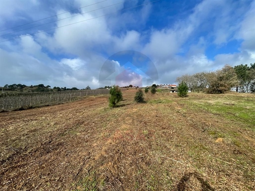 Land with project for 2 houses and stunning views of the countryside