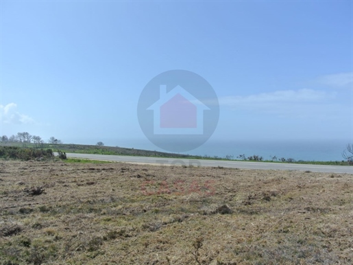 Land with views to the ocean on the Silver Coast