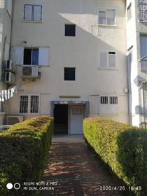 5 roms leilighet, 100Sqm, førsteklasses beliggenhet, i Neve Tzahal