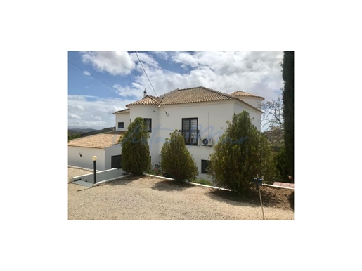 Maison de 5 chambres avec piscine à 15 minutes de la plage- Albufeira