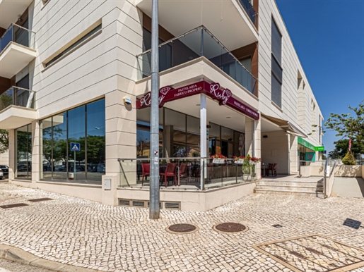 Bäckerei / Konditorei Zum Verkauf In Ferreiras , Voll Ausgestattet