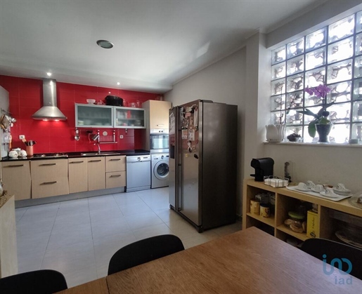 Appartement met 3 Kamers in Setúbal met 87,00 m²