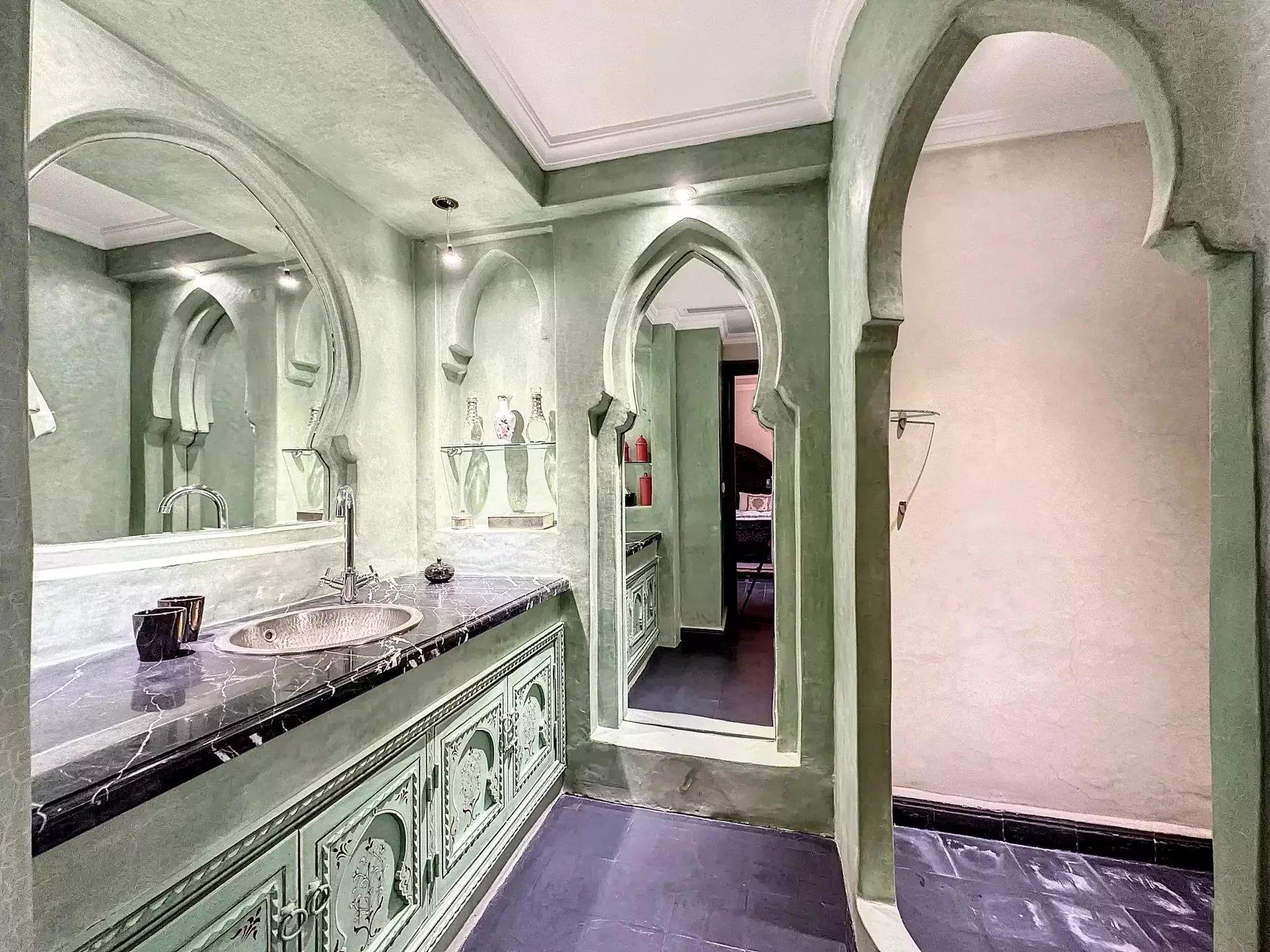 Morocco | Marrakesh | 6 bedrooms | Land 10,000 sqm | €1,490,000 | Ref: