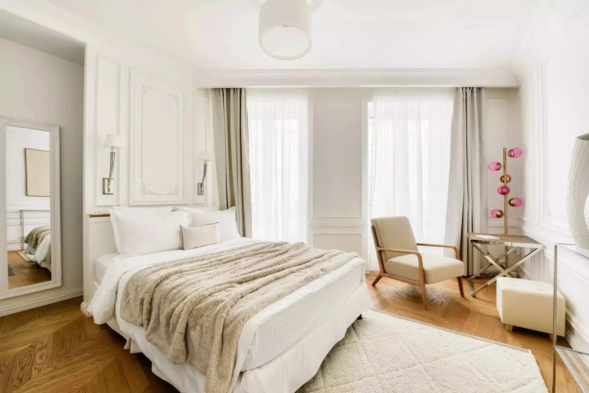France | Paris 16th | 10 Bedrooms | 5 Bathrooms | 400 sqm | €7,250,000 | Ref: