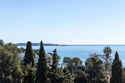 France | Cannes | 2 bedrooms | 2 bathrooms | 73.06 sqm | €1,050,000 | Ref: