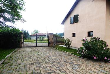 Country house with private swimming pool located in the beauty of Langhe – 791