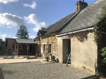 Fastighet / gård i Bretagne med 6 ha mark i en enda plats 