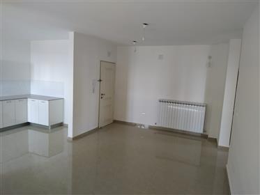 New apartment, in a new building, 100Sqm, bright, spacious and quiet