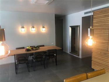 5 kamers appartement in prestigieus project, 128 m², in Jeruzalem