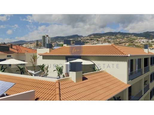 Appartamento Con 3+1 Camere Da Letto Nel Centro Di Funchal