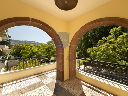 Moradia V4 | Luxo | Funchal