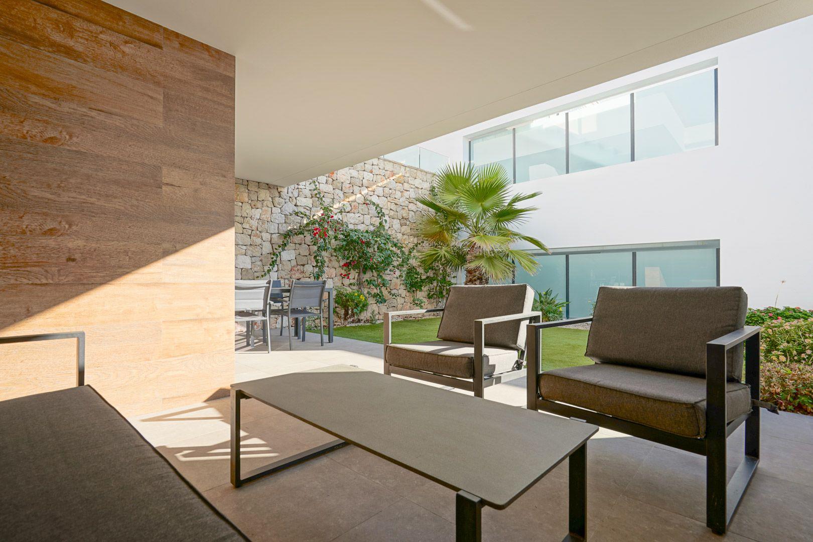 Purchase: Apartment (03726)